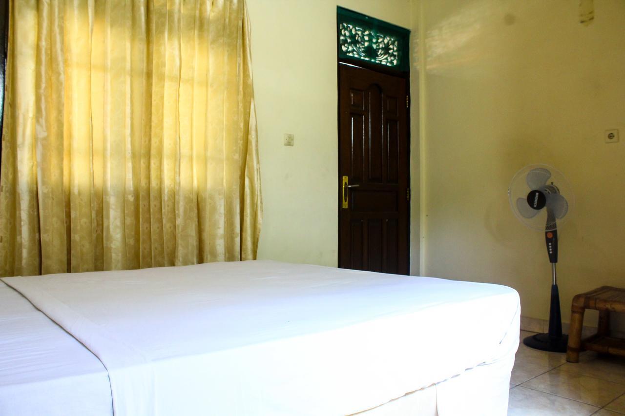 Lolo Beach Inn Legian  Luaran gambar