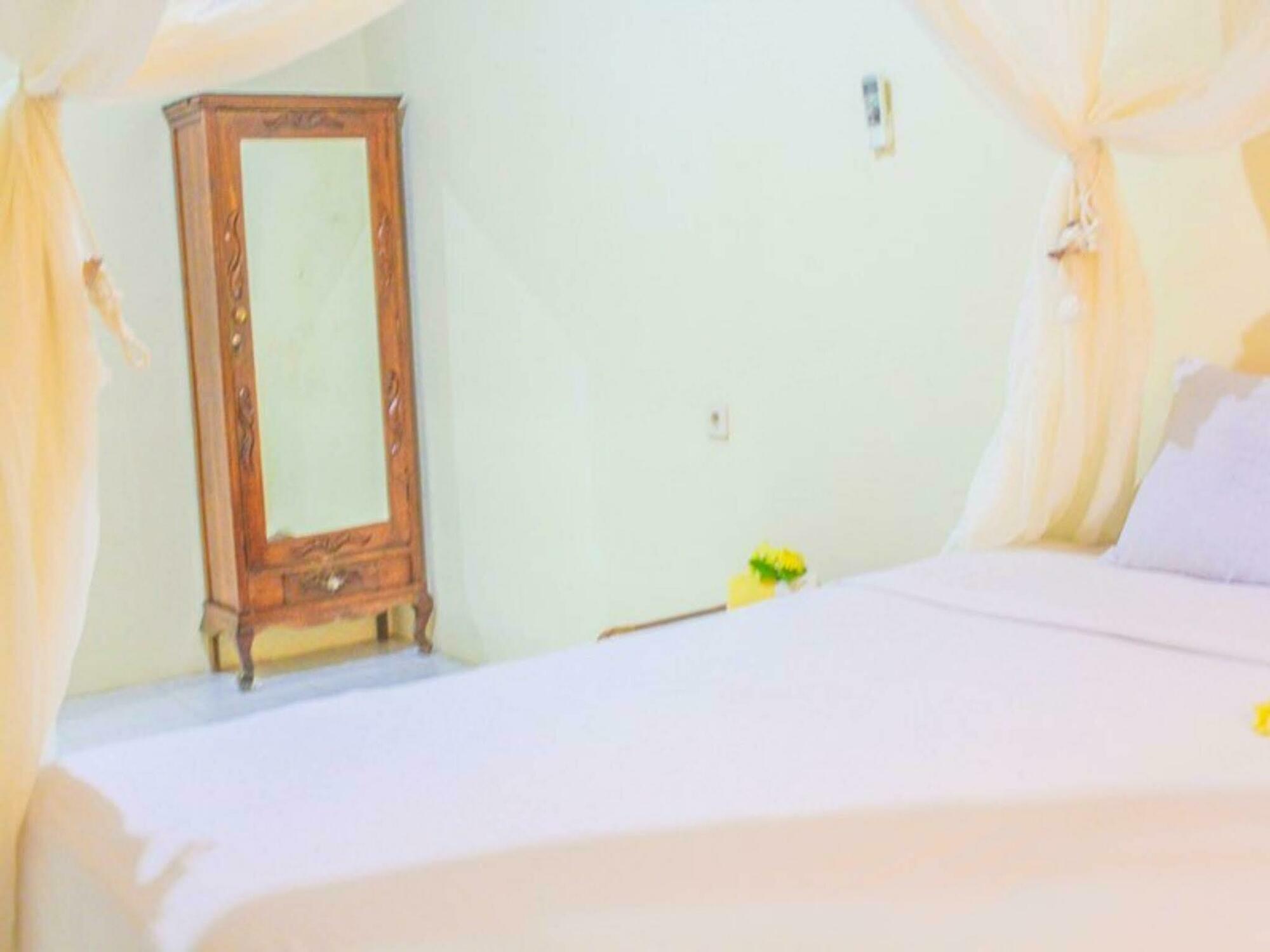 Lolo Beach Inn Legian  Luaran gambar