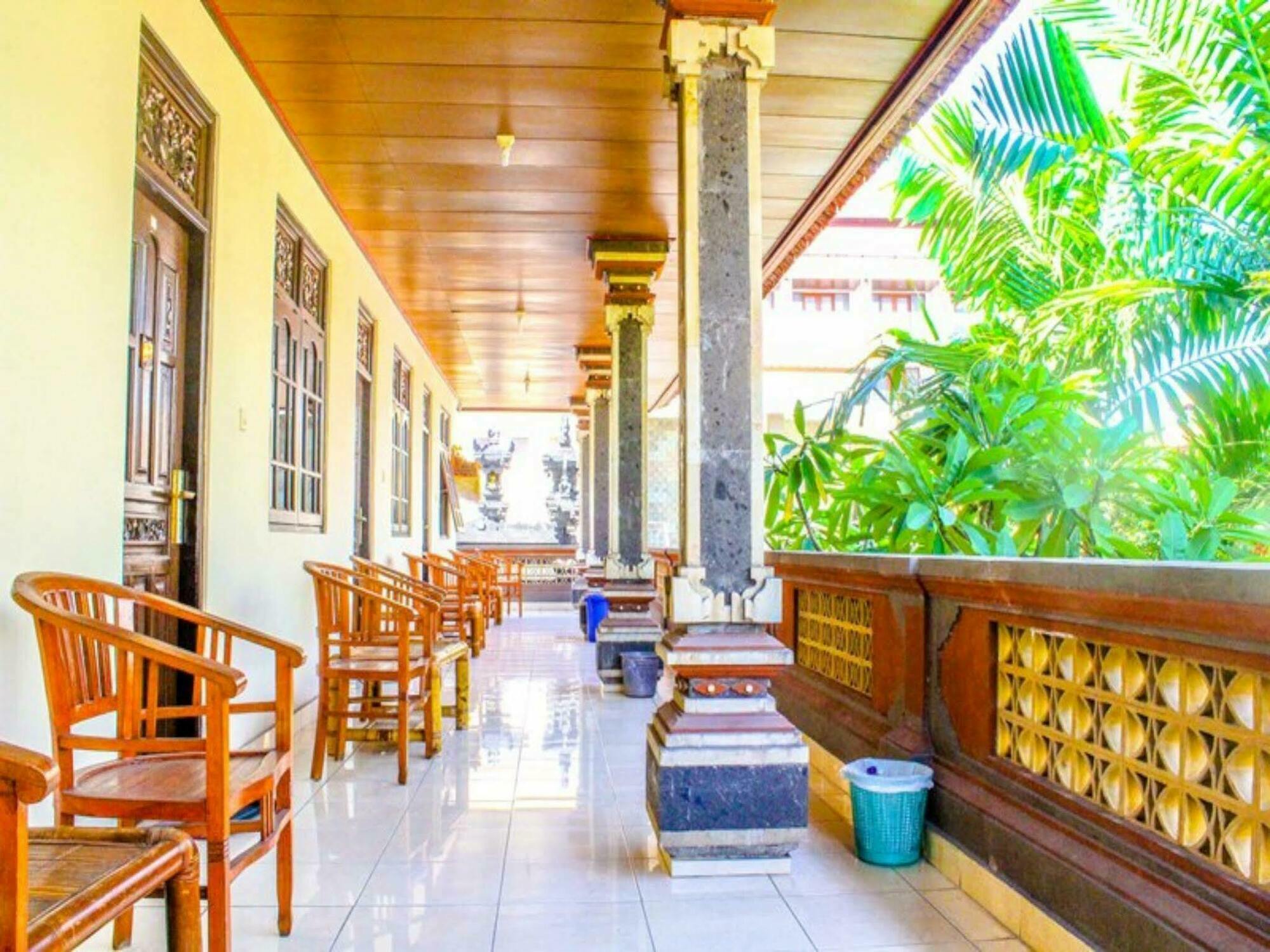 Lolo Beach Inn Legian  Luaran gambar
